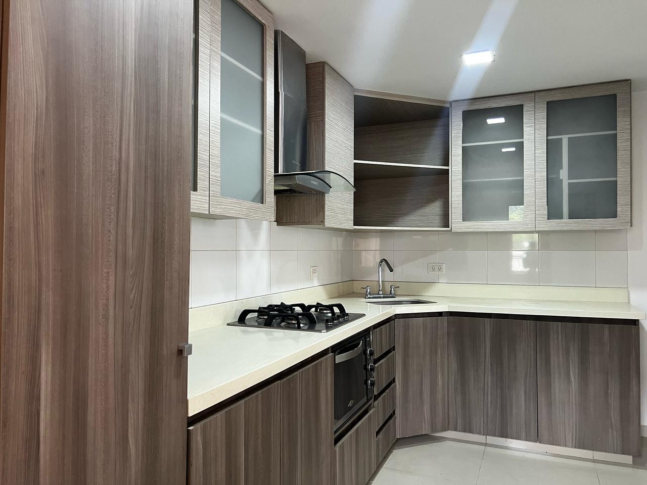Apartamento en venta en Loma Del Chocho, Envigado · foto 6 de 17