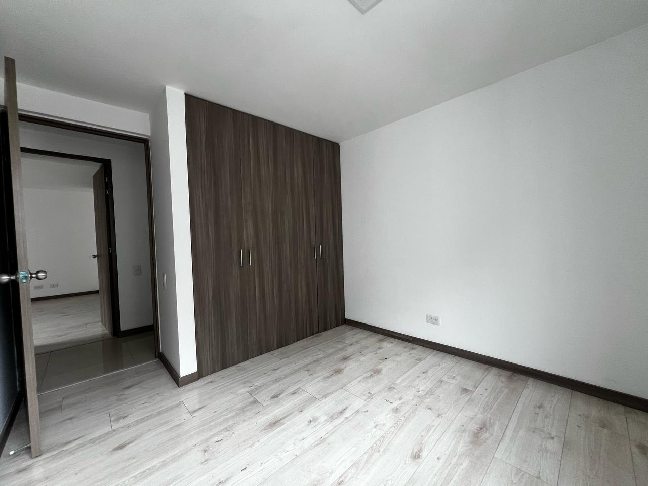Apartamento en venta en Loma Del Chocho, Envigado · foto 12 de 17