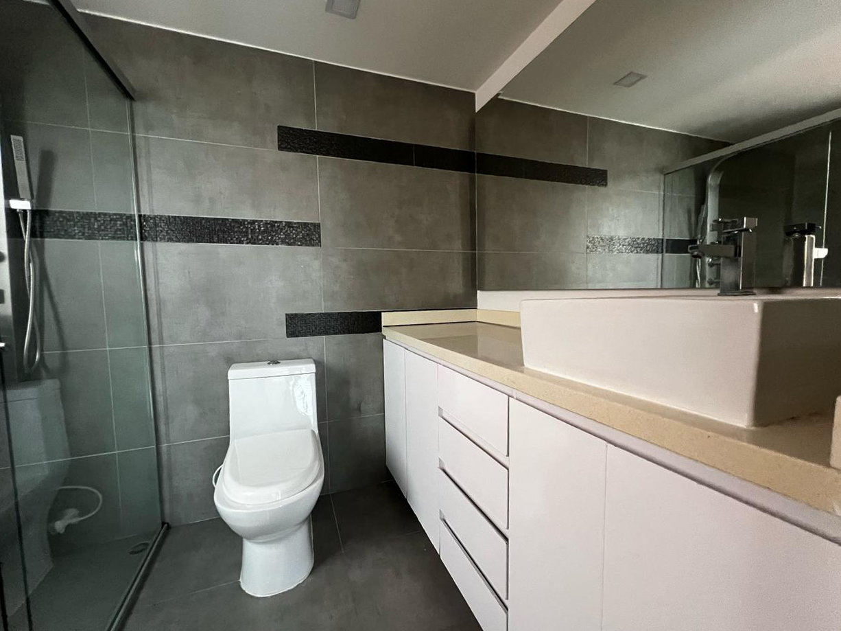 Apartamento en venta en Loma Del Chocho, Envigado · foto 16 de 17
