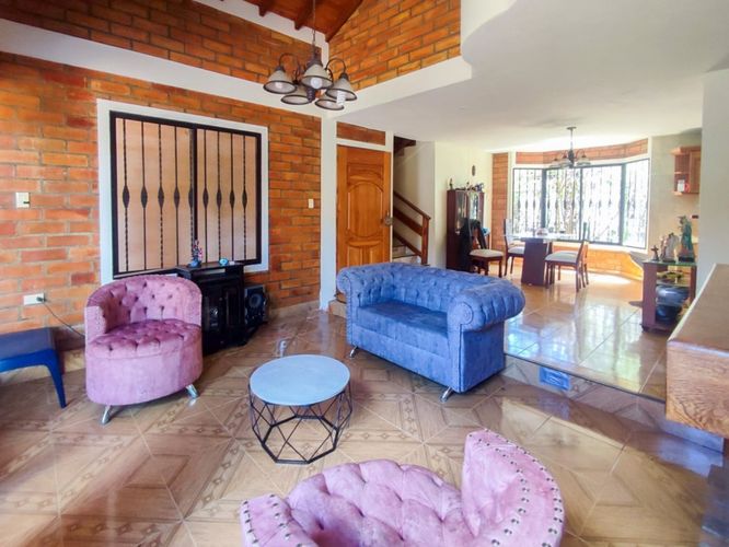 Casa de 5 alcobas en venta en Santa Ana, Rionegro, 400 m² · foto 2 de 24