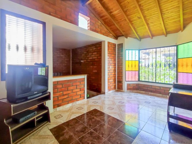 Casa de 5 alcobas en venta en Santa Ana, Rionegro, 400 m² · foto 3 de 24