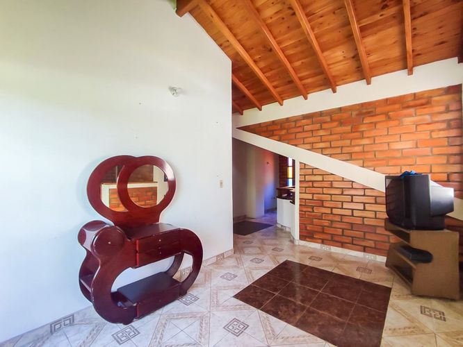 Casa de 5 alcobas en venta en Santa Ana, Rionegro, 400 m² · foto 18 de 24