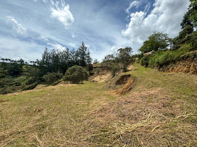 Lote en venta en Santa Ana, Rionegro, 5680 m² · foto 3 de 7