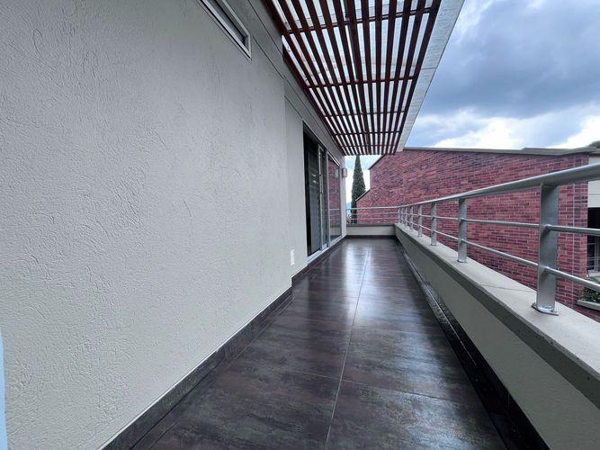 Casa de 3 alcobas en arriendo en Loma Benedictinos, Envigado, 435 m² · foto 18 de 20