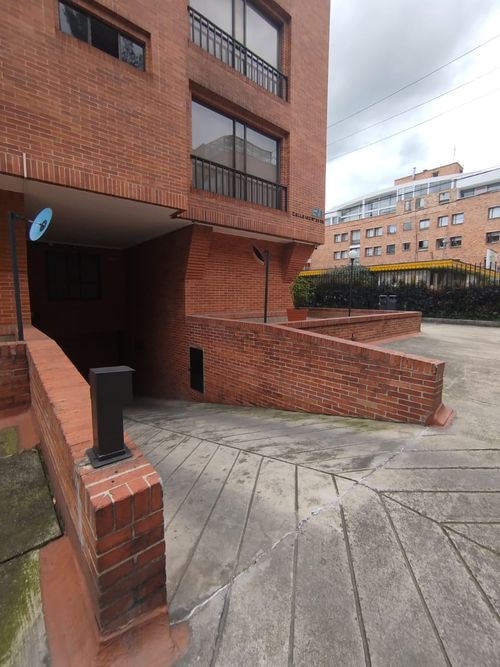 Apartamento de 3 alcobas en venta en Chicó Navarra, Bogotá, 230 m² · foto 16 de 24