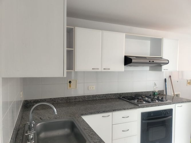 Apartamento de 3 alcobas en arriendo en Otraparte, Envigado, 92 m² · foto 5 de 18