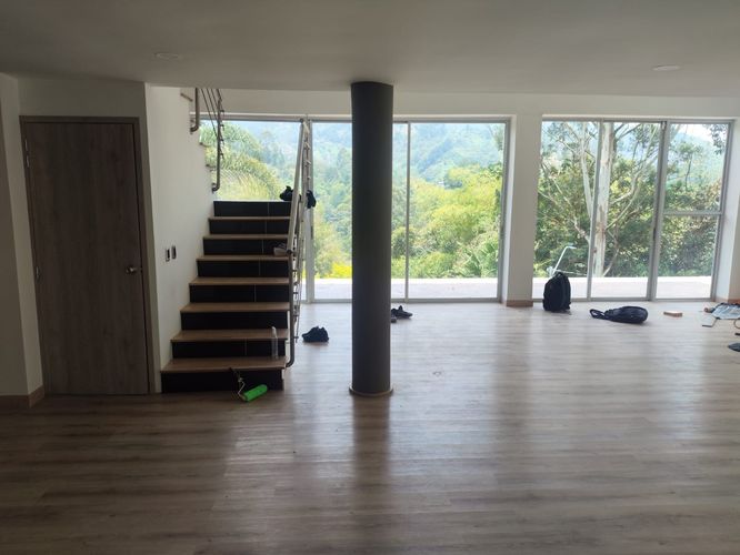 Casa de 4 alcobas en venta en Las Palmas, Envigado, 1160 m² · foto 3 de 15