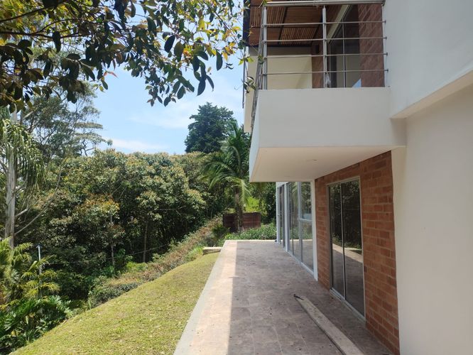 Casa de 4 alcobas en venta en Las Palmas, Envigado, 1160 m² · foto 10 de 15