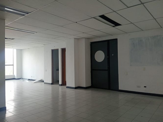 Oficina en arriendo en Laureles, Medellín, 62 m² · foto 3 de 11