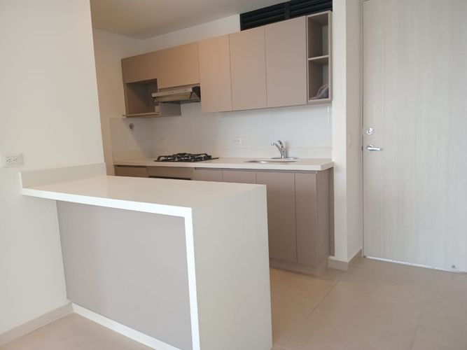 Apartamento de 2 alcobas en arriendo en El Poblado, Medellín, 65 m² · foto 3 de 18