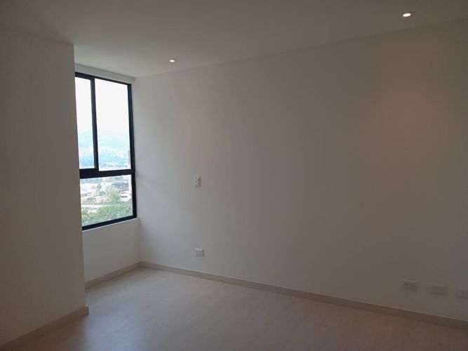 Apartamento de 2 alcobas en arriendo en El Poblado, Medellín, 65 m² · foto 12 de 18