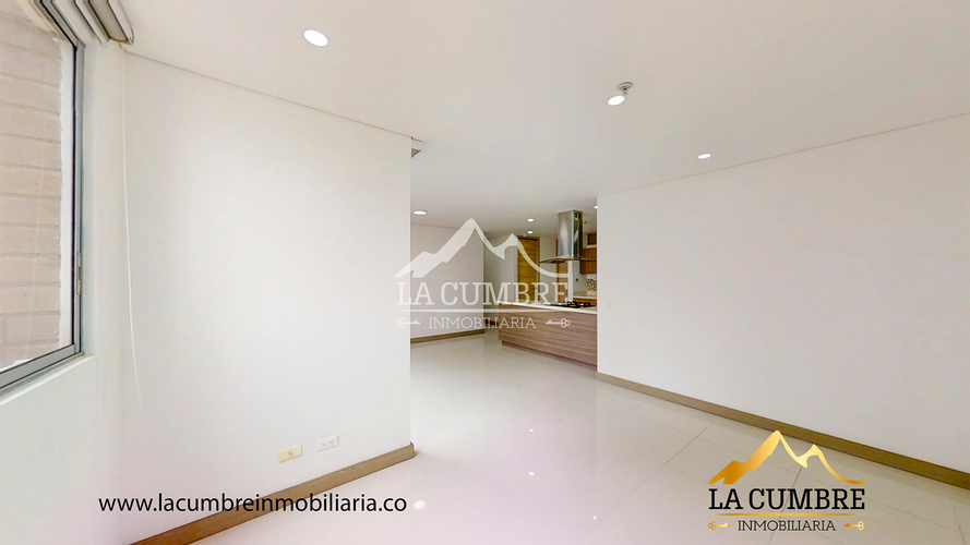 Apartamento de 2 alcobas en arriendo en Castropol, Medellín, 90 m² · foto 4 de 15