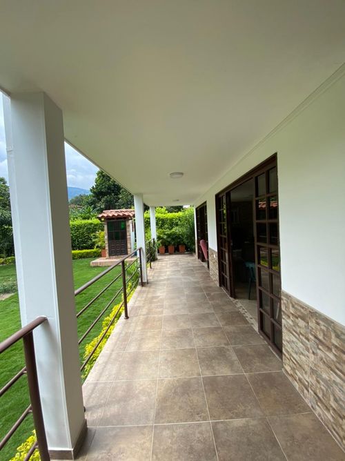Casa de 5 alcobas en venta en Cn. Campestre Villas De Santa Maria, Piedecuesta, 1000 m² · foto 3 de 24
