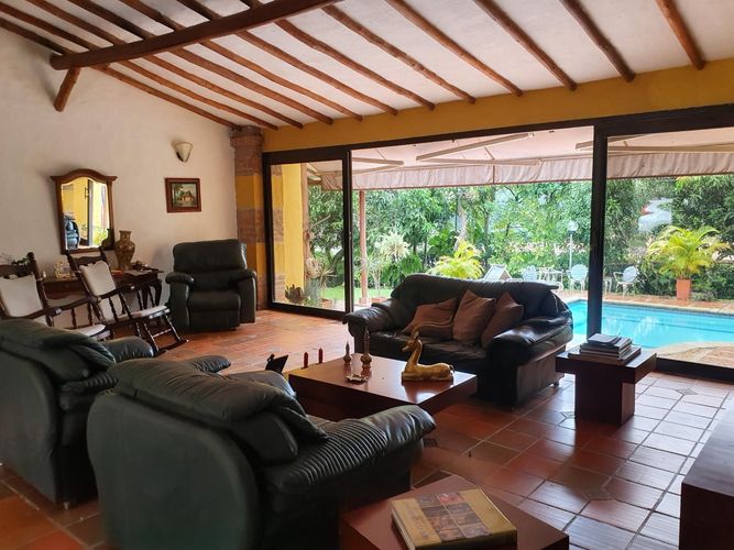 Casa de 5 alcobas en venta en Guayanas, Floridablanca, 1800 m² · foto 8 de 19
