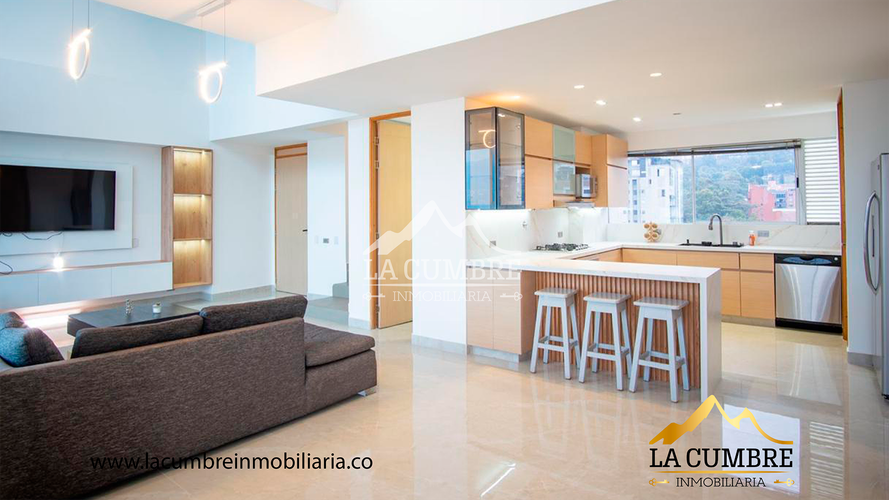 Apartamento de 3 alcobas en arriendo en Alejandrina, Medellín, 315 m² · foto 2 de 14