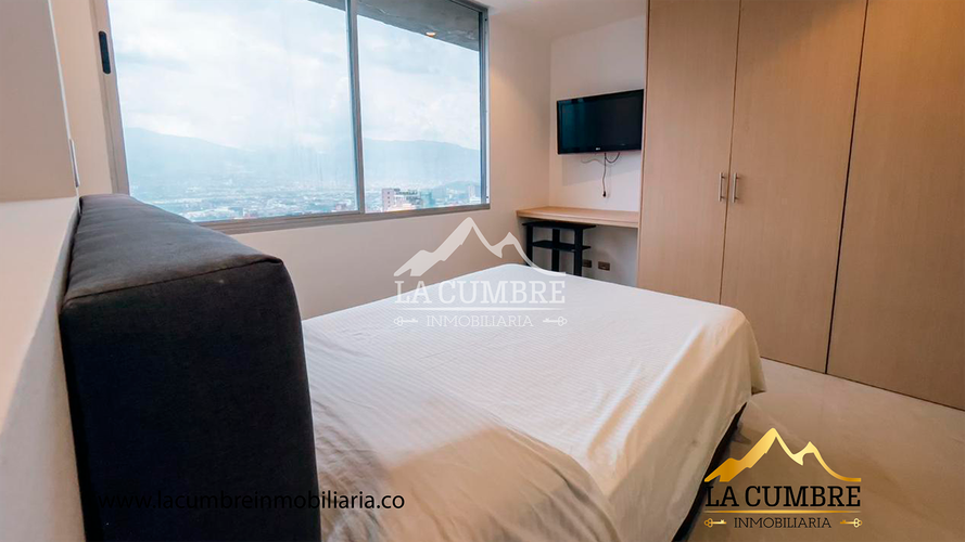 Apartamento de 3 alcobas en arriendo en Alejandrina, Medellín, 315 m² · foto 11 de 14