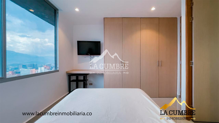 Apartamento de 3 alcobas en arriendo en Alejandrina, Medellín, 315 m² · foto 12 de 14