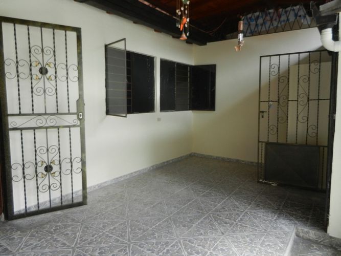 Casa de 4 alcobas en venta en San Cristobal, Piedecuesta, 350 m² · foto 9 de 10
