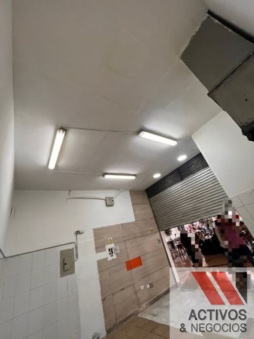 Local en arriendo en San Diego, Medellín, 26 m² · foto 2 de 9