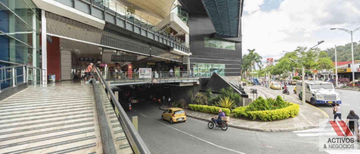 Local en arriendo en Colombia, Medellín, 92 m² · foto 2 de 9