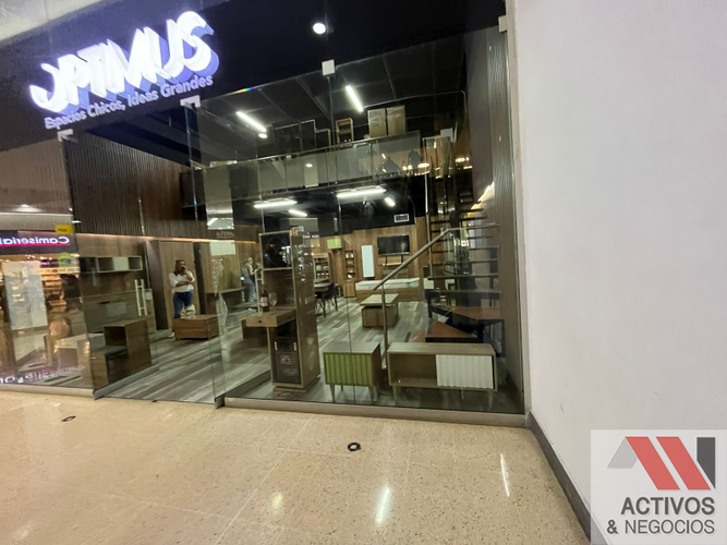 Local en arriendo en Colombia, Medellín, 92 m² · foto 8 de 9
