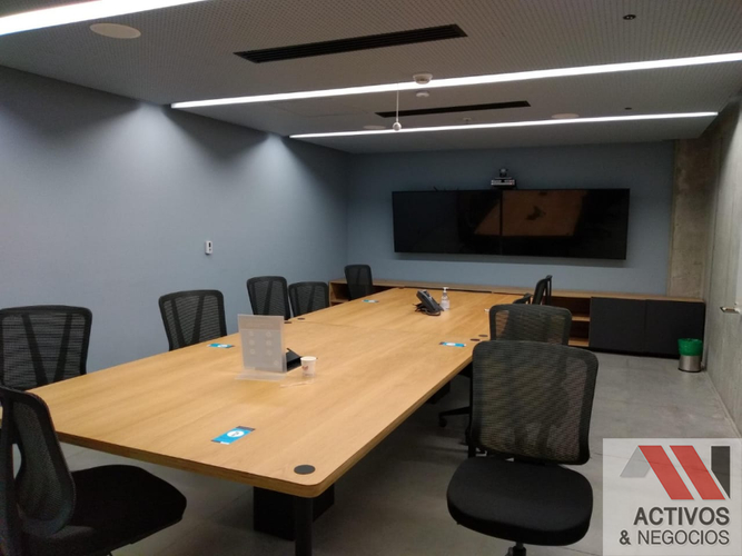 Oficina en arriendo en Patio Bonito, Medellín, 909 m² · foto 15 de 20