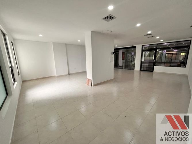 Oficina en arriendo en Santa María De Los Ángeles, Medellín, 140 m² · foto 6 de 9