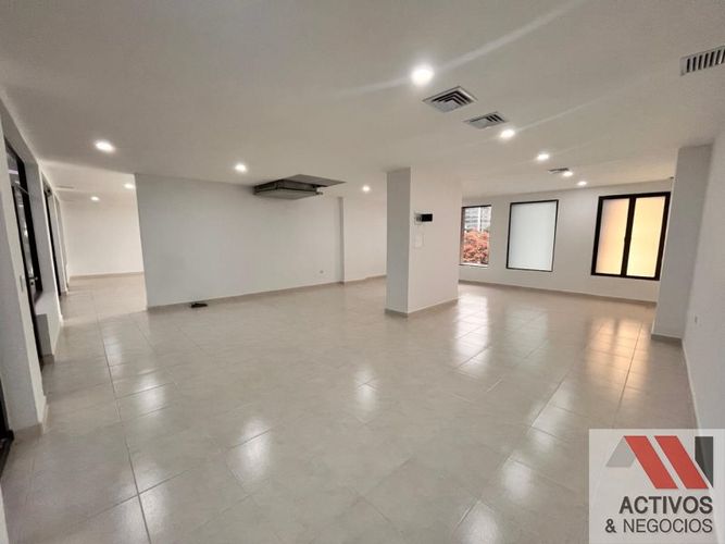 Oficina en arriendo en Santa María De Los Ángeles, Medellín, 140 m² · foto 9 de 9