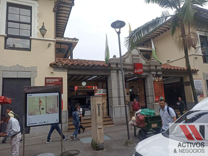 Local en arriendo en La Candelaria, Medellín, 21 m² · foto 2 de 2