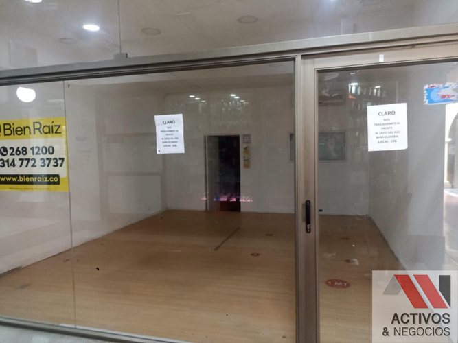 Local en arriendo en La Candelaria, Medellín, 54 m² · foto 2 de 3