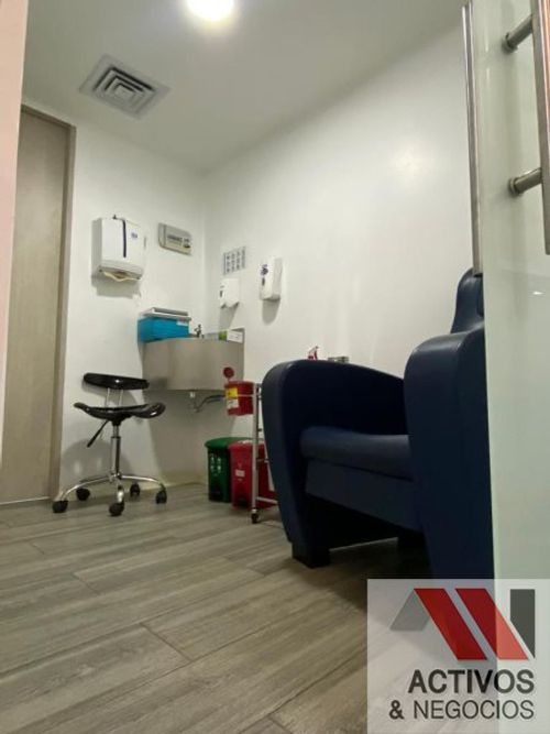 Local en arriendo en El Poblado, Medellín, 55 m² · foto 4 de 15