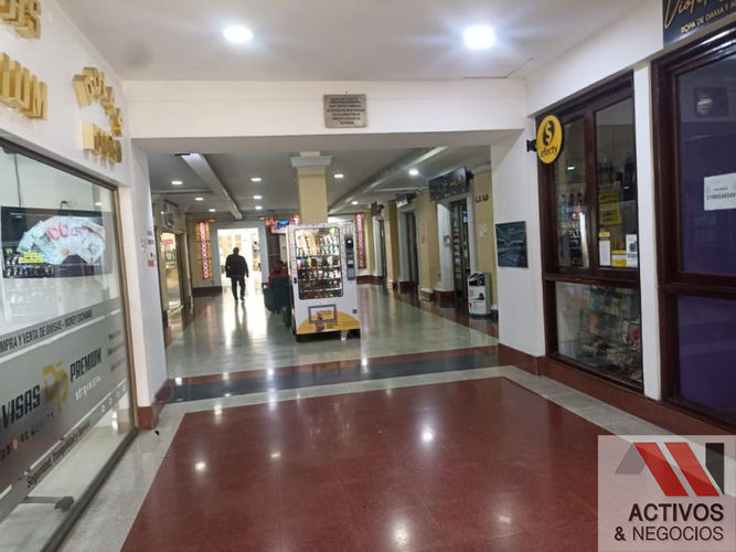 Local en arriendo en La Candelaria, Medellín, 29 m² · foto 2 de 3