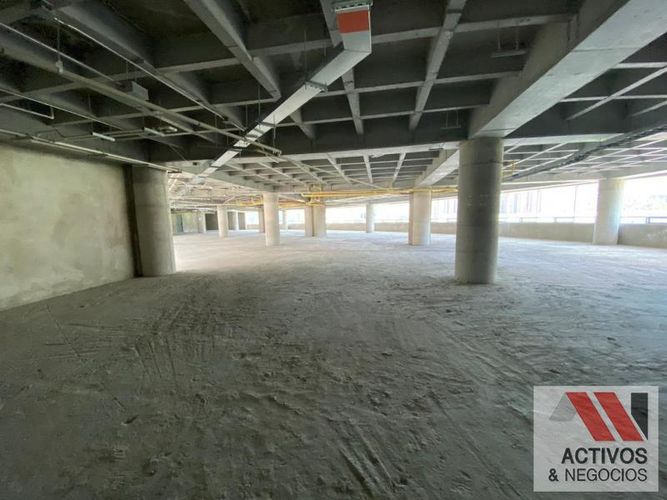 Oficina en arriendo en Niquia, Bello, 1213 m² · foto 3 de 24