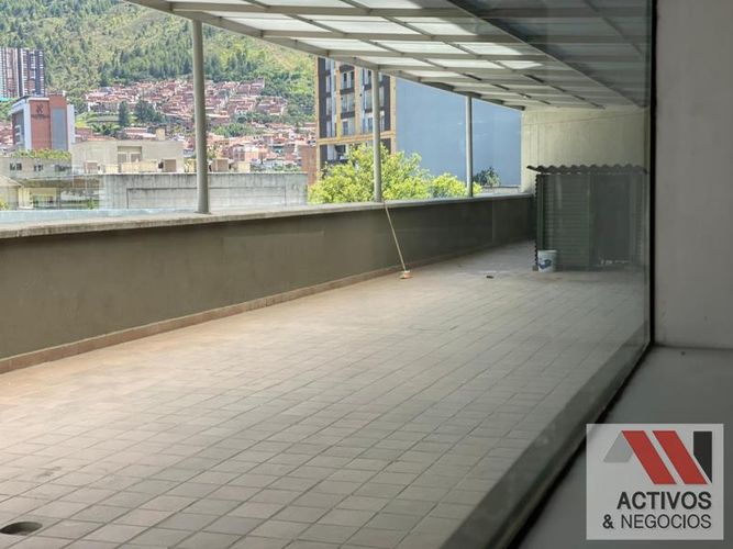 Oficina en arriendo en Niquia, Bello, 1213 m² · foto 14 de 24