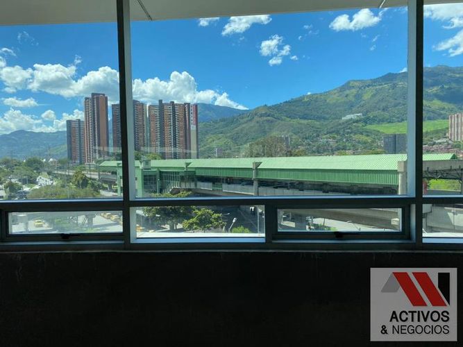 Oficina en arriendo en Niquia, Bello, 1213 m² · foto 22 de 24