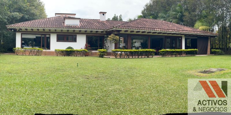 3BR House in Llano Grande (2450 m²)