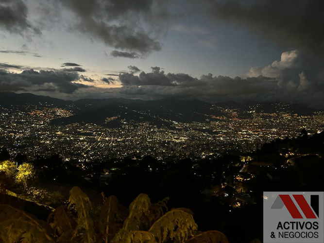 Casa de 4 alcobas en arriendo en Zona Centro, Envigado, 500 m² · foto 5 de 22