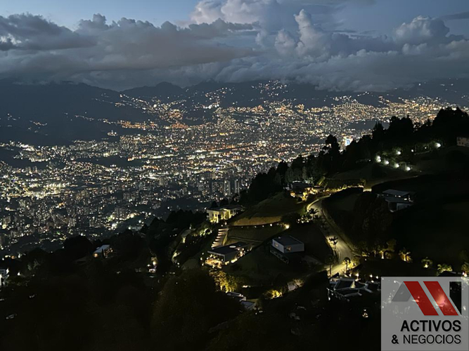 Casa de 4 alcobas en arriendo en Zona Centro, Envigado, 500 m² · foto 6 de 22
