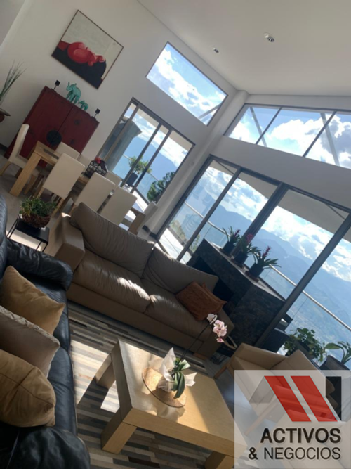 Casa de 4 alcobas en arriendo en Zona Centro, Envigado, 500 m² · foto 7 de 22
