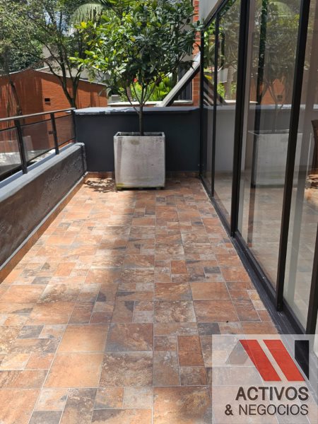 Apartamento de 4 alcobas en venta en El Poblado, Medellín, 210 m² · foto 8 de 17