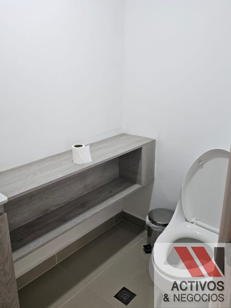 Apartamento de 4 alcobas en venta en El Poblado, Medellín, 210 m² · foto 10 de 17