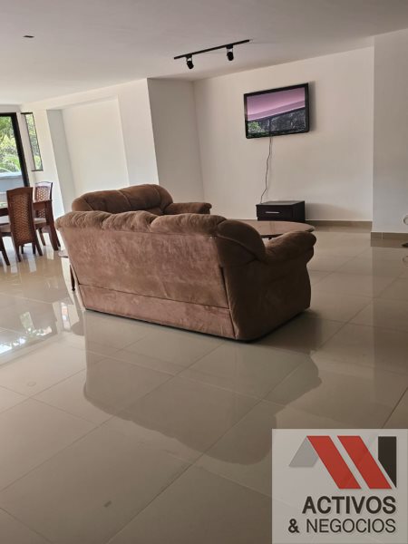 Apartamento de 4 alcobas en venta en El Poblado, Medellín, 210 m² · foto 13 de 17