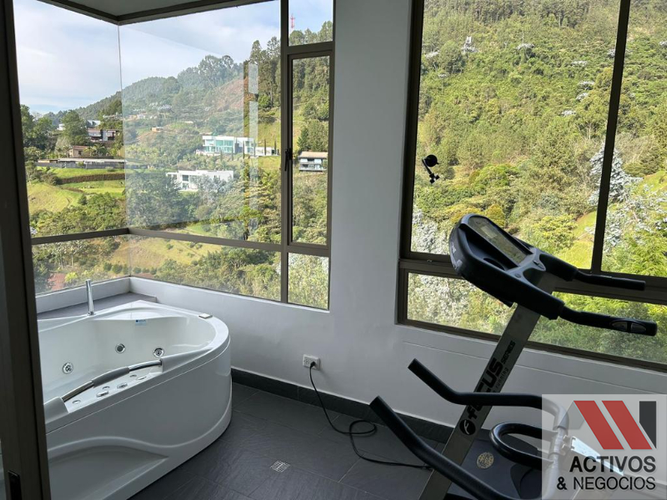 Casa de 4 alcobas en arriendo en Zona Centro, Envigado, 500 m² · foto 22 de 22