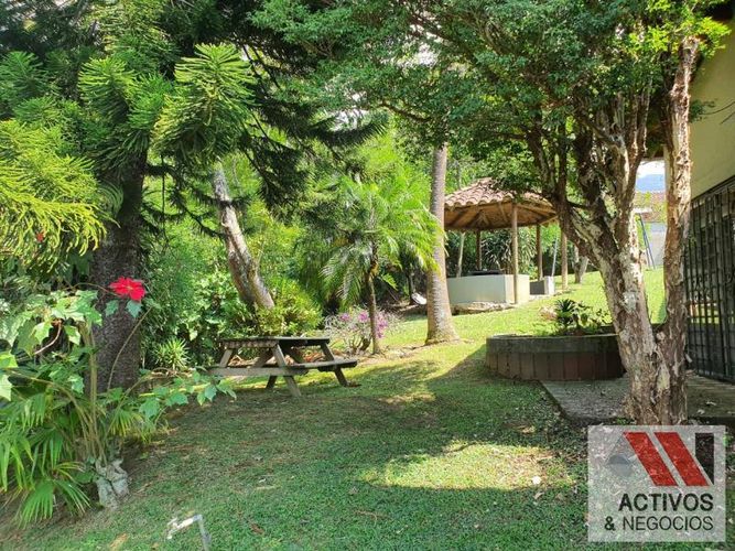 Casa de 3 alcobas en venta en Zuñiga, Envigado · foto 2 de 13