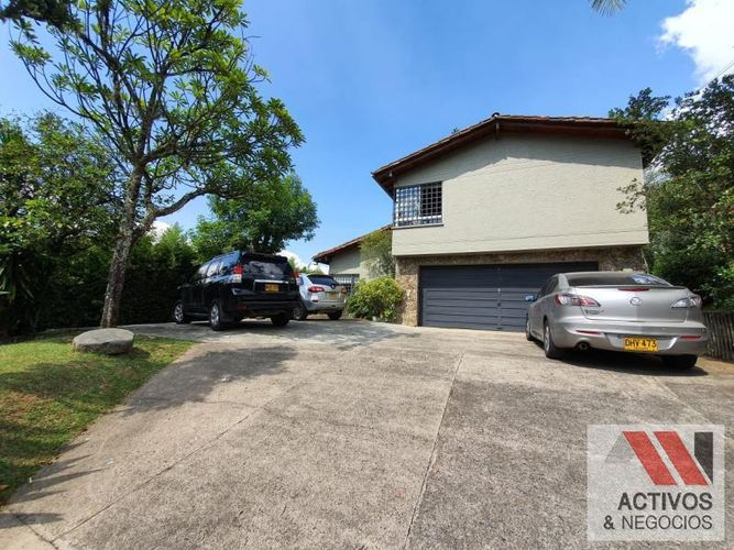 Casa de 3 alcobas en venta en Zuñiga, Envigado · foto 7 de 13