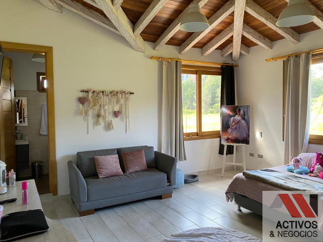 Casa de 5 alcobas en arriendo en San Antonio De Pereira, Rionegro, 2000 m² · foto 10 de 21