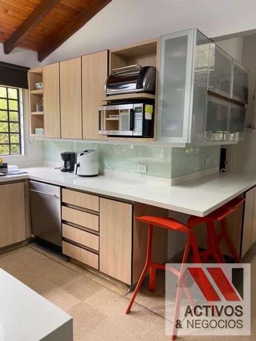 Casa de 3 alcobas en venta en Zuñiga, Envigado · foto 12 de 13