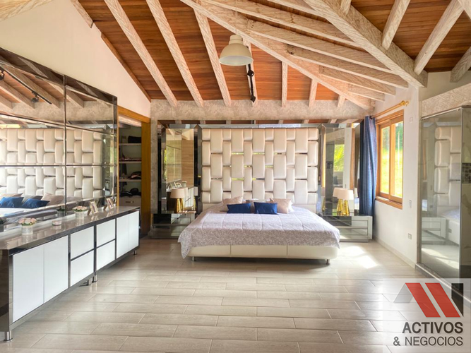 Casa de 5 alcobas en arriendo en San Antonio De Pereira, Rionegro, 2000 m² · foto 15 de 21