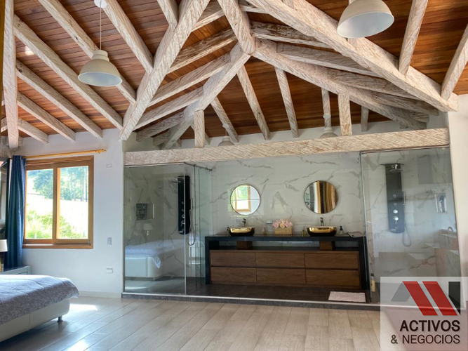 Casa de 5 alcobas en arriendo en San Antonio De Pereira, Rionegro, 2000 m² · foto 16 de 21