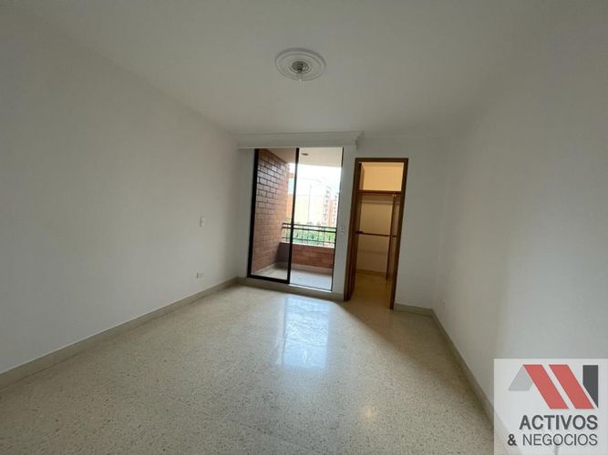 Apartamento de 4 alcobas en venta en Conquistadores, Medellín, 185 m² · foto 12 de 24